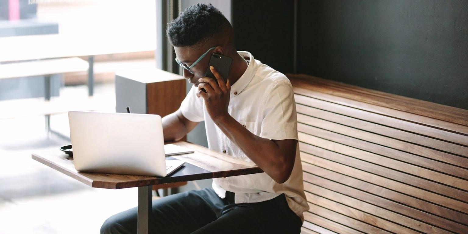 Professional consultation environment focused on financial planning